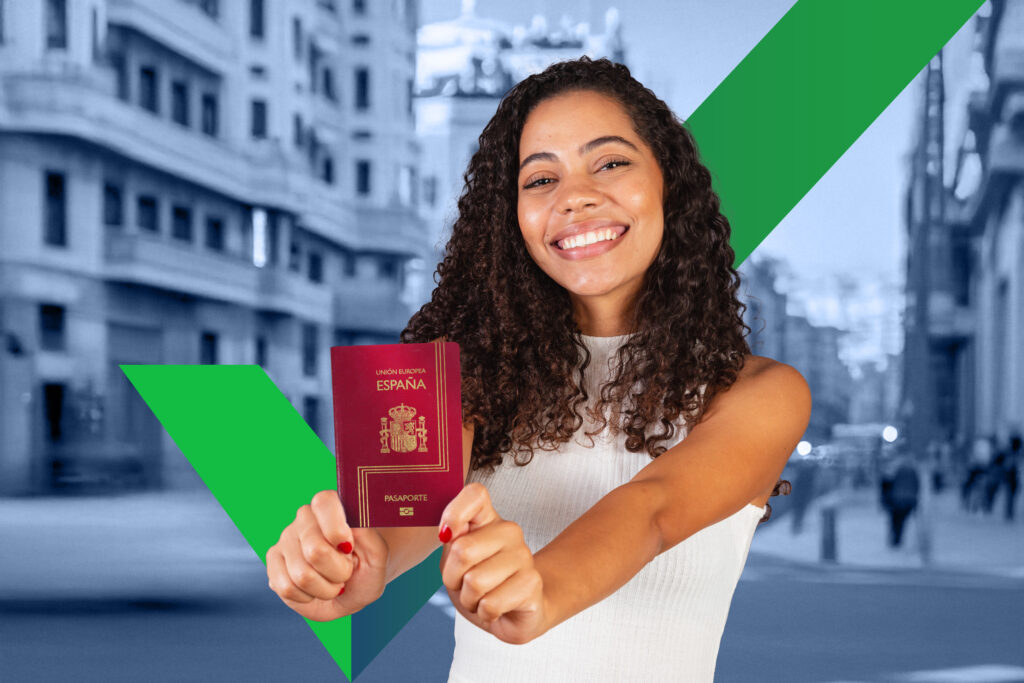 Clientes recibiendo asesoría en trámites de inmigración, agradecidos por el apoyo recibido de Asertex.